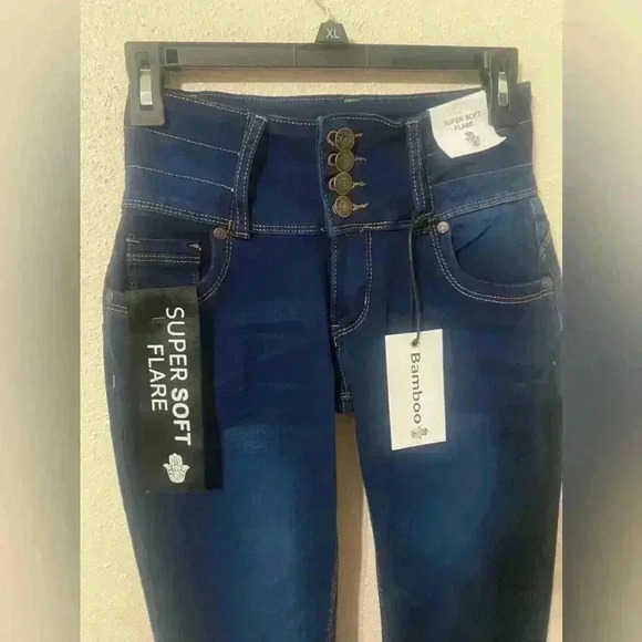 NWT Bamboo Soft Flare High Waisted Denim Jeans - Junior Size 7 - Picture 2 of 6